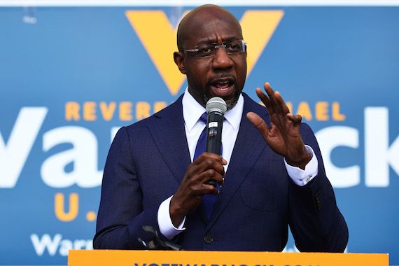 Le candidat démocrate au Sénat américain Raphael Warnock