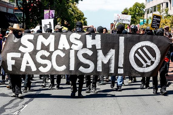 Manifestation d'un groupe antifa