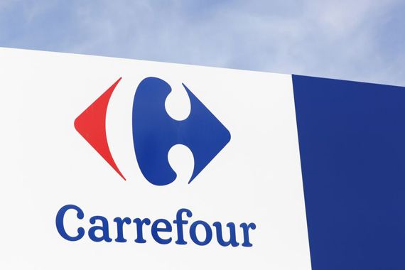 L'enseigne d'un magasin Carrefour