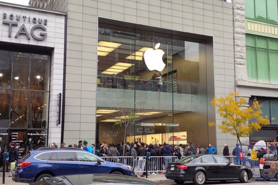 La boutique Apple du centre-ville de Montréal