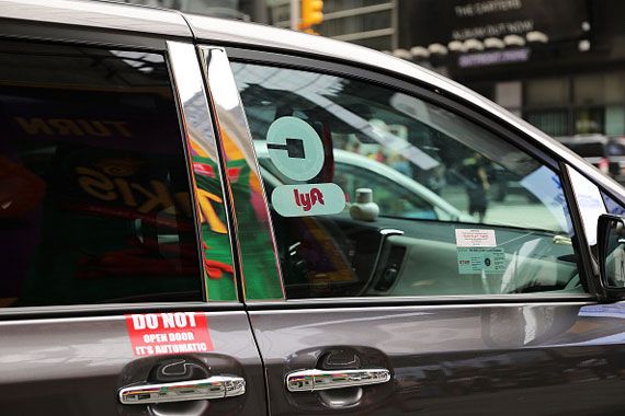 Un taxi de la société Lyft.