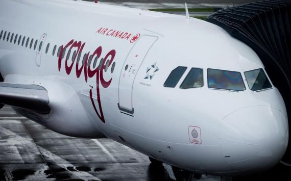 Un avion d'Air Canada Rouge