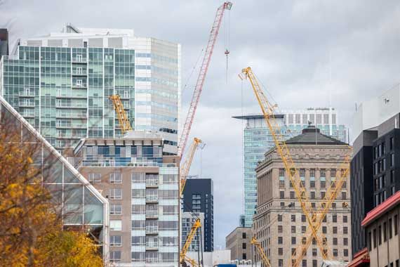 Des chantiers immobiliers à Montréal