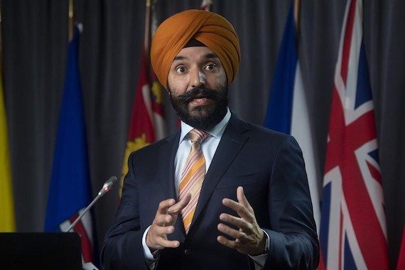 Le ministre de l’Innovation, Navdeep Bains