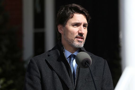 Justin Trudeau, lors d'une allocution devant sa résidence