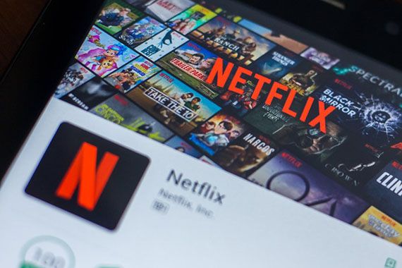 Des écrans montrant le menu de Netflix