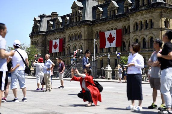 Des touristes asiatiques