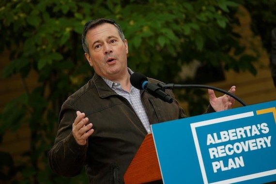 Le premier ministre de l'Alberta, Jason Kenney